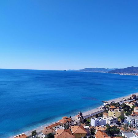 Villa Ischia Attico Sul Mare A Verezzi Borgio Verezzi Luaran gambar