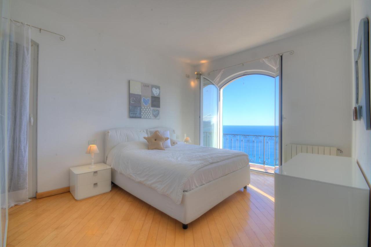 Villa Ischia Attico Sul Mare A Verezzi Borgio Verezzi Luaran gambar